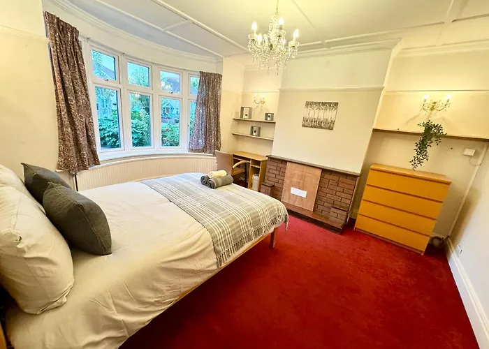 Comfortable Room Near Southmead